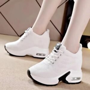 WF012 Versatile Fly Mesh Breathable Casual Shoes