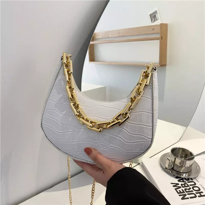 Ladies Crossbody Chain Bag