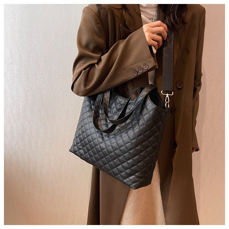 HB016 Women Tote Bag - (Black)