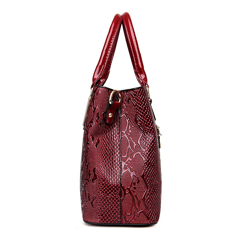 WB029 Luxury Large Capacity Leather Bag - Image 4